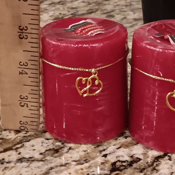 White Ceramic Holders & Red Scented Accent Candles Set NEW! - Picture 4 of 11